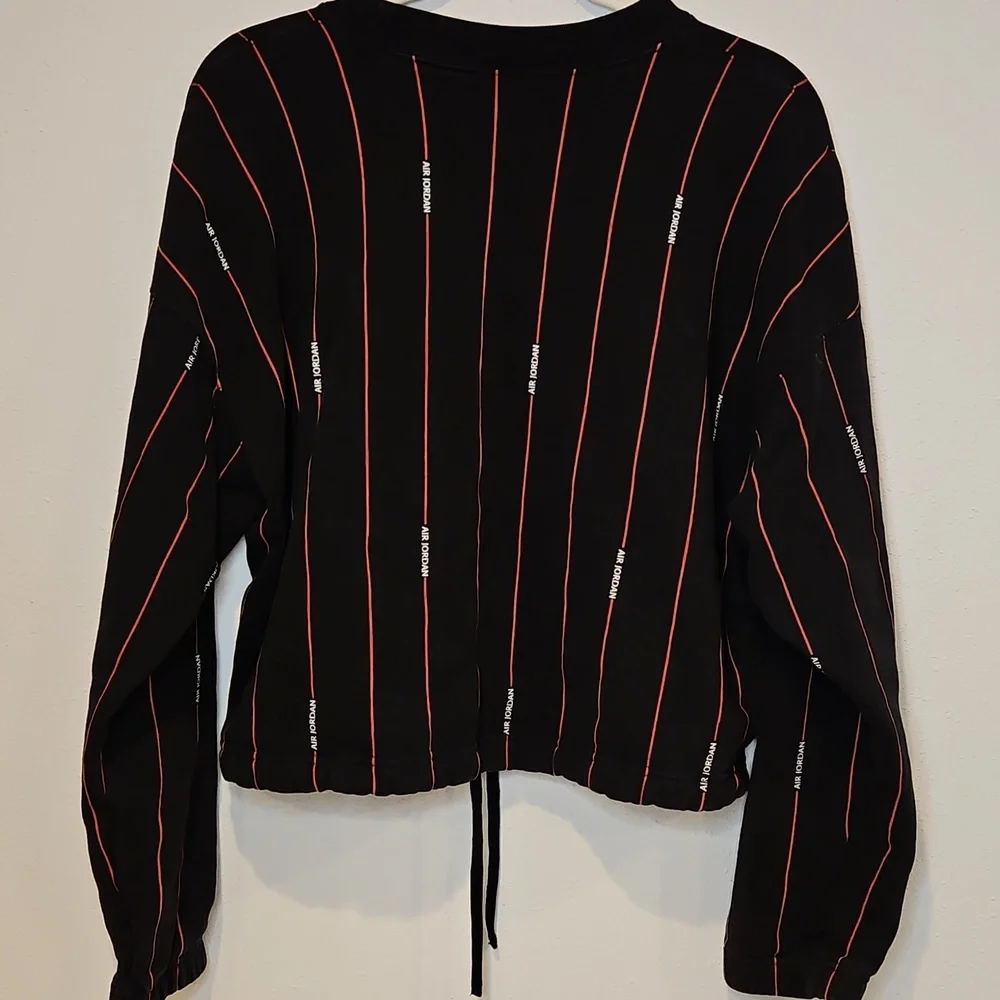 Air Jordan Black & Red Thick Striped Cropped Crew Neck Sweatshirt Sz.L - Picture 5 of 8